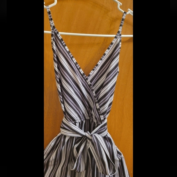 ♥︎Romper♥︎ - Picture 6 of 12